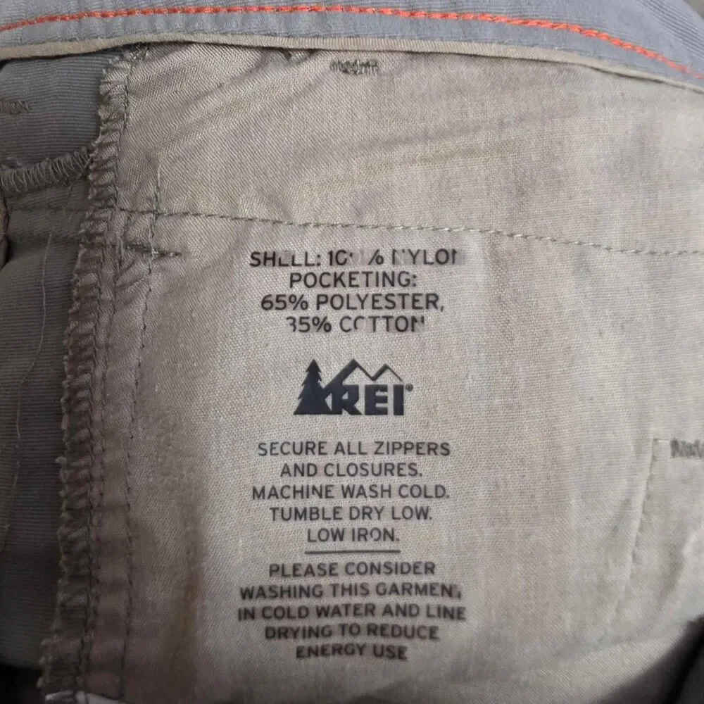 REI trail and hiking light gray chino shorts men's size 32 with a relaxed fit